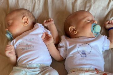 Fue mamá de gemelos y no pudo reconocer cuál es cuál: pidió ayuda a la policía