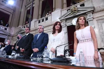 Alberto Fernández encabeza la Asamblea Legislativa junto a Cristina