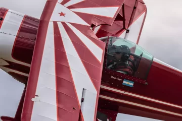 Tragedia aérea en Trenque Lauquen: Murió el piloto Martín Reyes mientras hacía acrobácias Tragedia aérea en Trenque Lauquen: Murió el piloto Martín Reyes mientras hacía acrobácias