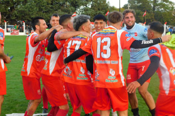 Deportivo ganó el clásico y sigue de racha ante Independiente