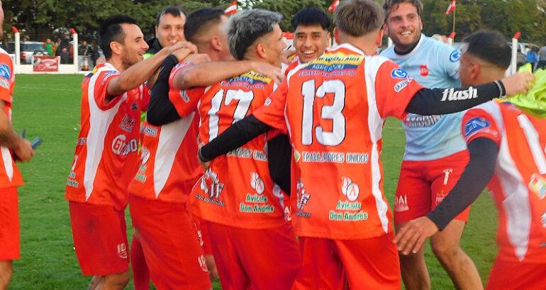 Deportivo ganó el clásico y sigue de racha ante Independiente Deportivo ganó el clásico y sigue de racha ante Independiente