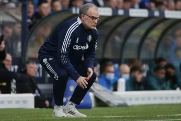 Eliminatorias: Uruguay, con el debut de Bielsa como DT, recibe a Chile