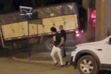 Orense: incrustó su camión contra la puerta del boliche porque lo echaron