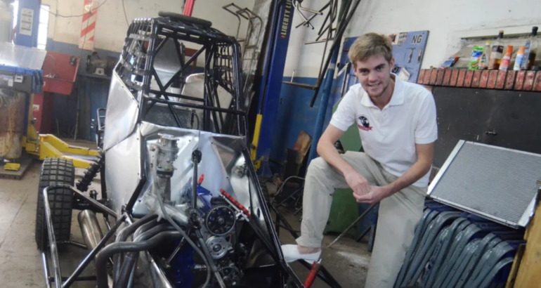 Juani Todino quiere construir su camino en el Midget Juani Todino quiere construir su camino en el Midget