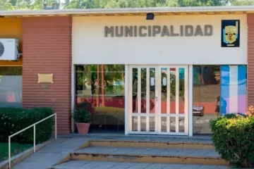 La insólita medida del Concejo Deliberante de Rolón: prohiben usar el celular en las sesiones