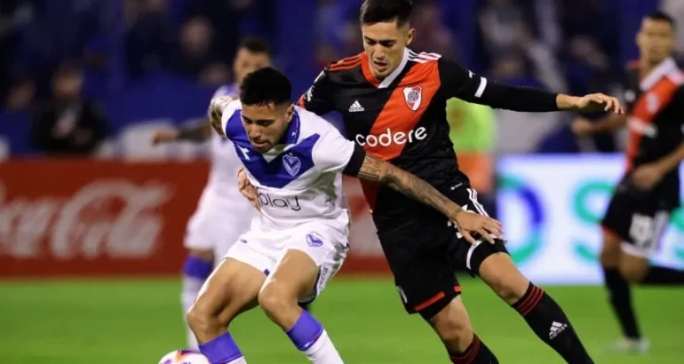 Vélez y River empataron en un vibrante partido en Liniers Vélez y River empataron en un vibrante partido en Liniers