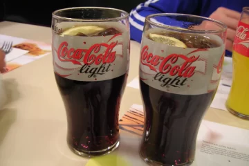 La OMS advierte que el endulzante de las gaseosas light sería cancerígeno