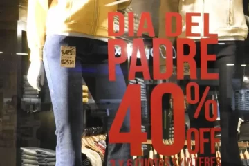 Por la crísis y a pesar de las promociones, las ventas por el Día del Padre cayeron 10,2%
