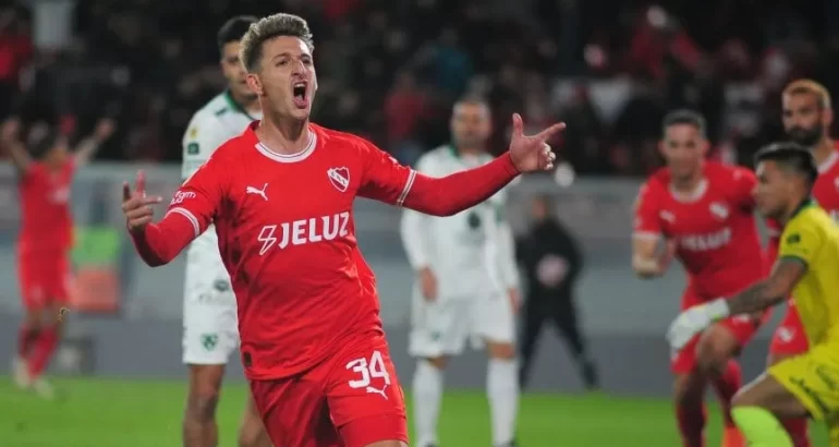 Independiente volvió al triunfo ante Sarmiento Independiente volvió al triunfo ante Sarmiento