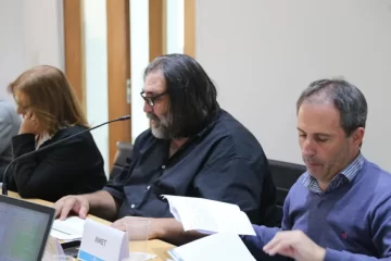 Gremios docentes aceptaron la oferta del 13.5% de aumento de Provincia
