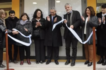 Inauguran obras y firman un convenio millonario en Conicet Bahía