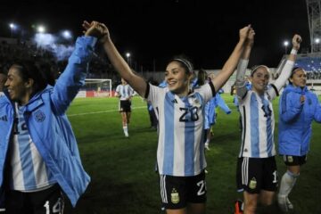 Argentina juega ante Sudáfrica en busca de su primera victoria en un Mundial femenino