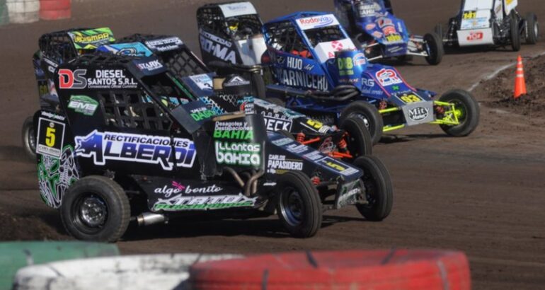 Juani Todino debutó en el Invernal de Midget Juani Todino debutó en el Invernal de Midget