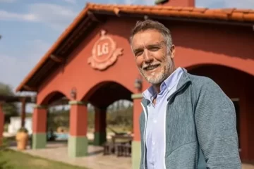 Batistuta se quebró al hablar de la denuncia por maltrato laboral