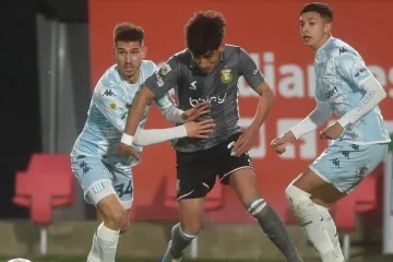 Estudiantes y Racing no se sacaron diferencias
