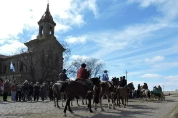 Llega una nueva cabalgata-procesión a López Lecube