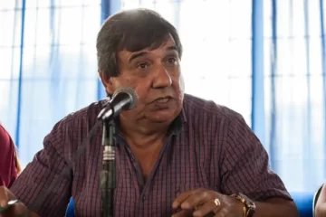 El líder de los municipales: «La intención de los intendentes amarillos es que los trabajadores seamos esclavos»