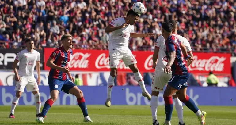 En un Clásico caliente, San Lorenzo se lo empató en la última a Huracán En un Clásico caliente, San Lorenzo se lo empató en la última a Huracán