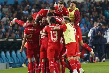 Independiente juega ante Unión en Avellaneda