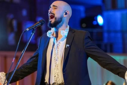 Abel Pintos le cantó el “Feliz cumpleaños” a Lionel Messi junto a 5 mil chicos en Rosario: la reacción del capitán Abel Pintos le cantó el “Feliz cumpleaños” a Lionel Messi junto a 5 mil chicos en Rosario: la reacción del capitán