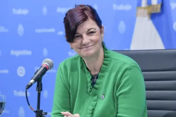 La ministra de Trabajo respaldó la reducción de la jornada laboral