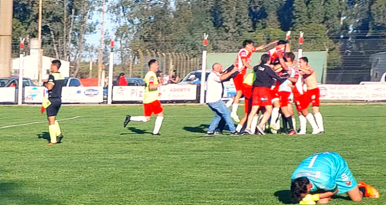Con mucho corazón y en los penales Deportivo se metió en cuartos de final de la LRF Con mucho corazón y en los penales Deportivo se metió en cuartos de final de la LRF