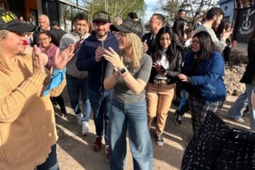 El papelón televisado de Carolina Píparo en Florencio Varela El papelón televisado de Carolina Píparo en Florencio Varela