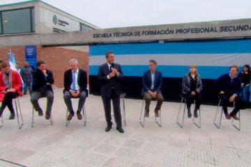 Massa insistió en la defensa de la educación pública para garantizar «igualdad de oportunidades»