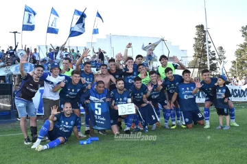 Racing festejó en el clásico: eliminó a San Martín y se metió en cuartos de la LRF