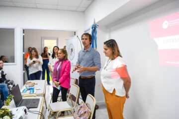 Andres presentó la Carrera de Enfermería que se dictará en Carhué Andres presentó la Carrera de Enfermería que se dictará en Carhué