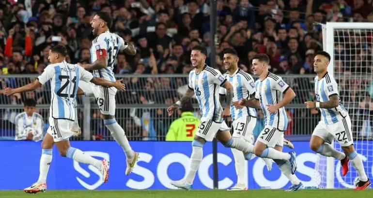 Argentina le ganó a Paraguay y tiene puntaje perfecto en las Eliminatorias Argentina le ganó a Paraguay y tiene puntaje perfecto en las Eliminatorias