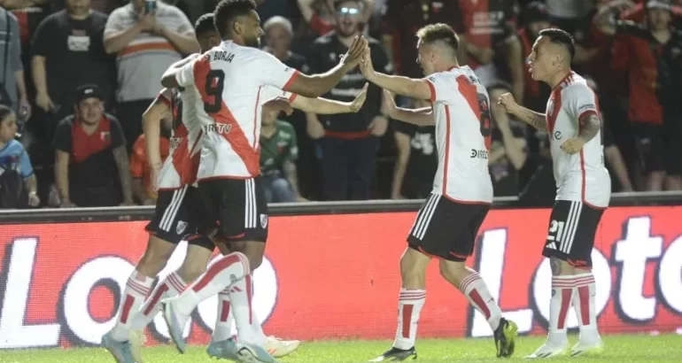 River empató con Colón y perdió la punta en la Copa Liga River empató con Colón y perdió la punta en la Copa Liga