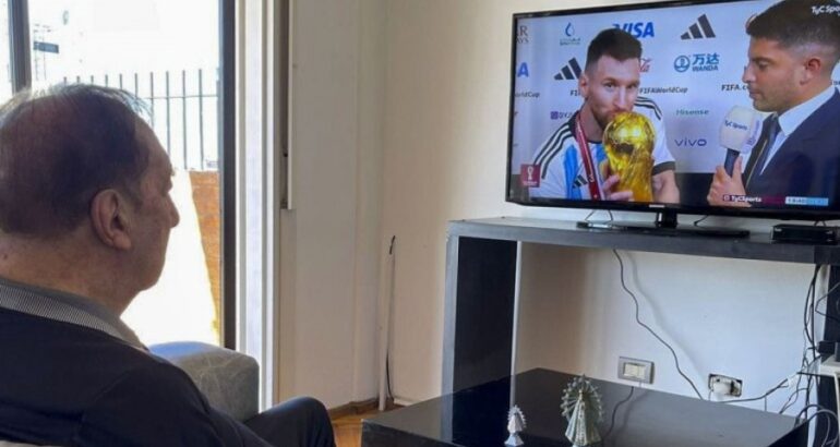´Qué bien juega este´: La reacción de Bilardo cuando lo ve jugar a Messi ´Qué bien juega este´: La reacción de Bilardo cuando lo ve jugar a Messi