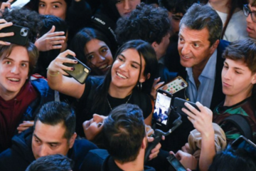 Massa: «Cueste lo que cueste, el domingo se va a hacer realidad la victoria de Unión por la Patria» Massa: «Cueste lo que cueste, el domingo se va a hacer realidad la victoria de Unión por la Patria»