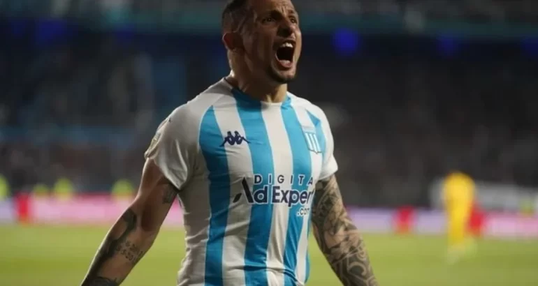 Agónico triunfo de Racing ante Boca en un final electrizante Agónico triunfo de Racing ante Boca en un final electrizante