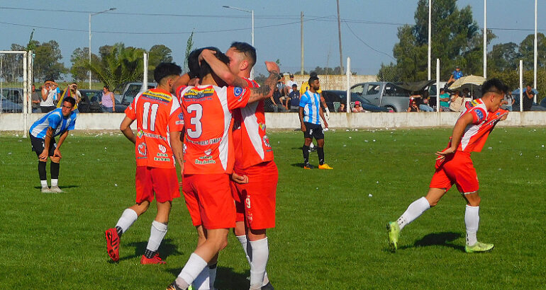 Deportivo Rivera le ganó a Peñarol en Guaminí y es semifinalista del Clausura Deportivo Rivera le ganó a Peñarol en Guaminí y es semifinalista del Clausura