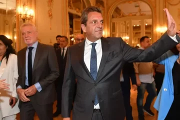 Massa: “No tener moneda ni autoridad monetaria es condenar a la industria al fracaso y al cierre definitivo”
