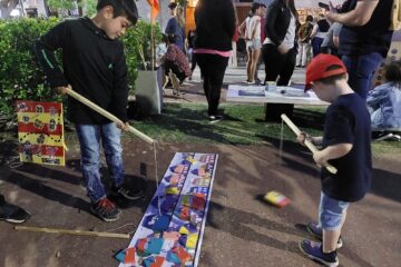 Exitosa Primera Peatonal de Oficios en Carhué Exitosa Primera Peatonal de Oficios en Carhué