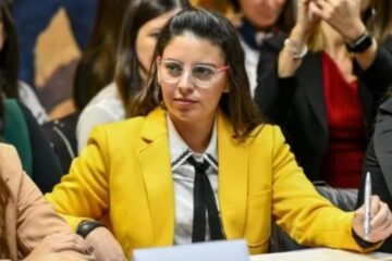 El Ministerio de la Mujer sigue engrosando su planta permanente a pesar de la derrota electoral