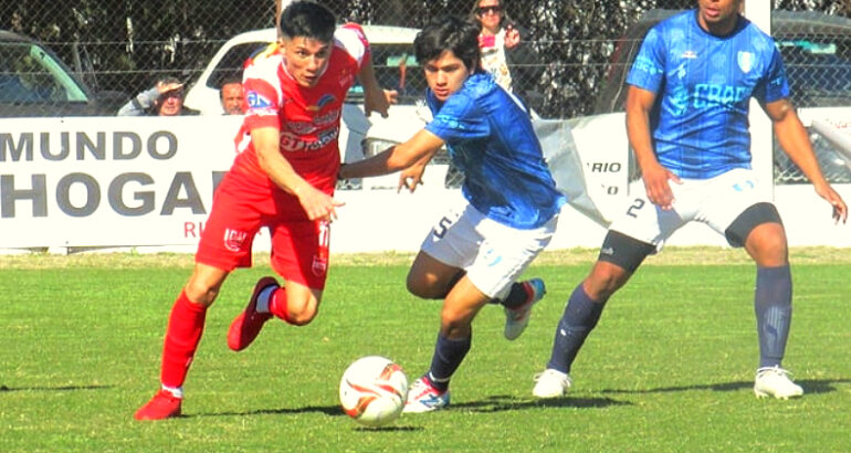 El Rojo de Rivera busca ser semifinalista ante Peñarol en Guaminí El Rojo de Rivera busca ser semifinalista ante Peñarol en Guaminí