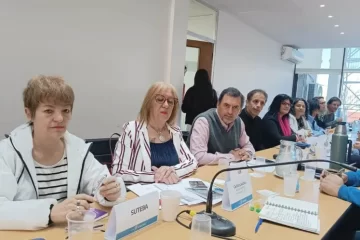 Provincia recibió a los docentes pero no hubo una oferta salarial