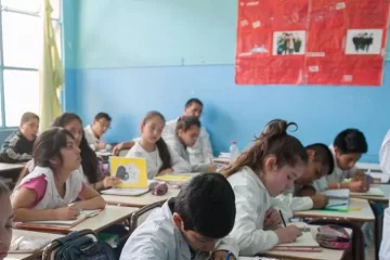 Los docentes bonaerenses acordaron un incremento del 22% en noviembre
