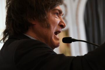 Milei insistió en que «no pactó con la casta» y afirmó que “el gobierno de Macri fracasó»