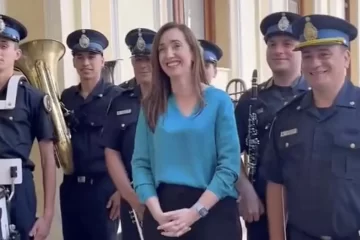 Villarruel participó de un acto por Malvinas en Chivilcoy y explicó por qué no fue a Tierra del Fuego