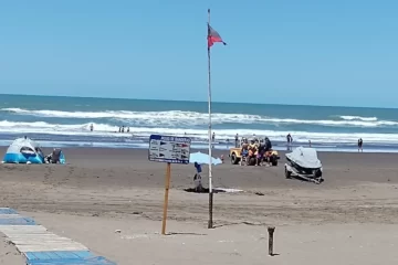 Oriente: Un hombre murió ahogado cuando trataba de sacar a su hijo del mar