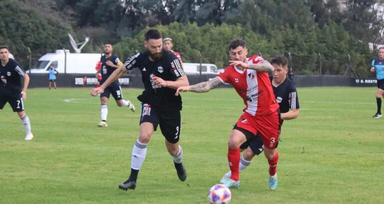 Deportivo Maipú y Riestra se juegan el ascenso a Primera Deportivo Maipú y Riestra se juegan el ascenso a Primera