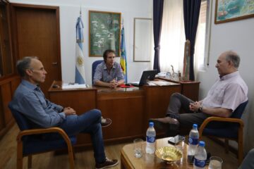 Andres recibió a autoridades de EDES