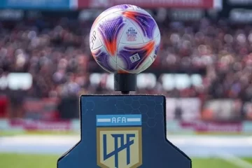 El Gobierno incluirá en la Ley Ómnibus un proyecto para habilitar las Sociedades Anónimas en el fútbol