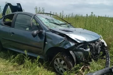 Ruta 65: Viajaba de La Plata a Carhué, volcó y fue hospitalizada
