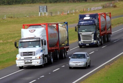 A través de un WhatsApp se podrán denunciar maniobras peligrosas al volante A través de un WhatsApp se podrán denunciar maniobras peligrosas al volante